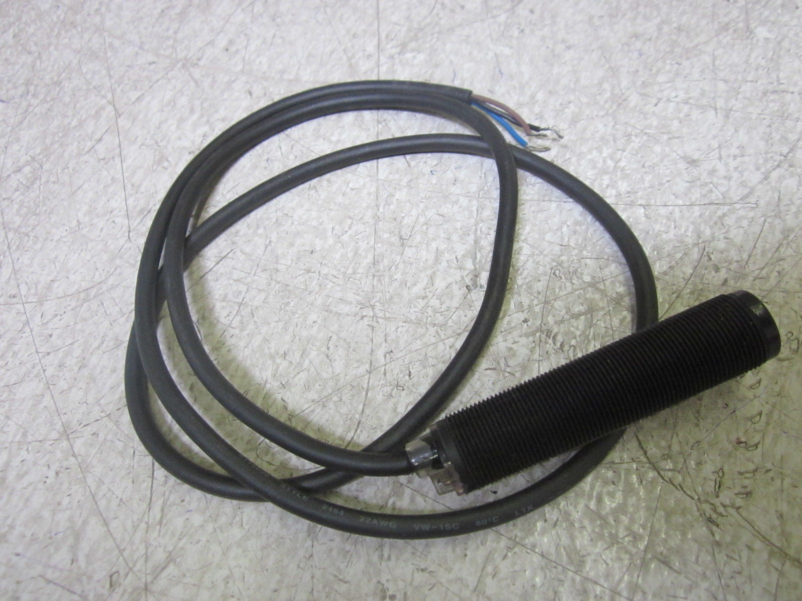 HONEYWELL CP18D1BAL2 PHOTOELECTRIC SENSOR 20-260VAC *USED*