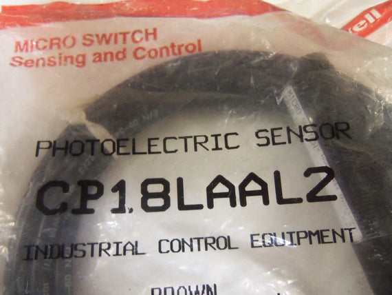 HONEYWELL CP18LAAL2 PHOTOELECTRIC SENSOR *NEW NO BOX*