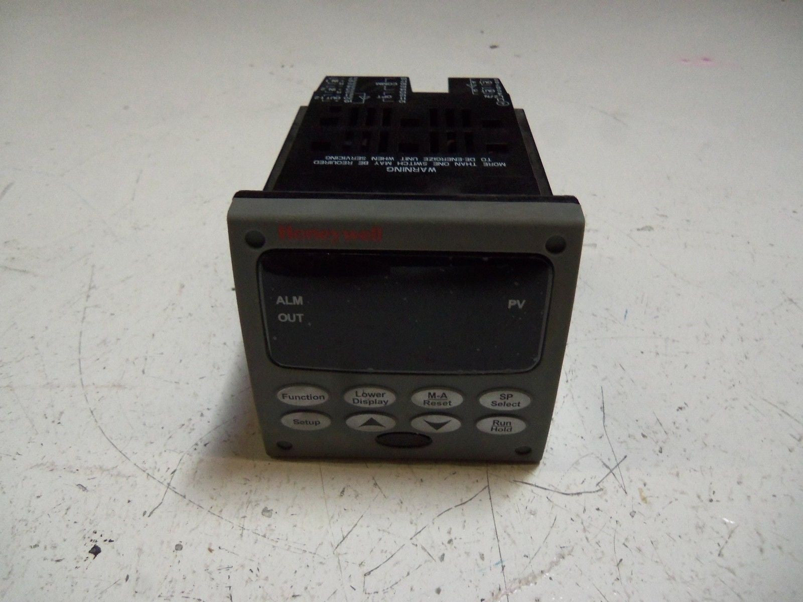 HONEYWELL DC2500-E0-0L00-200-1000-E0-0 CONTROLLER *USED*