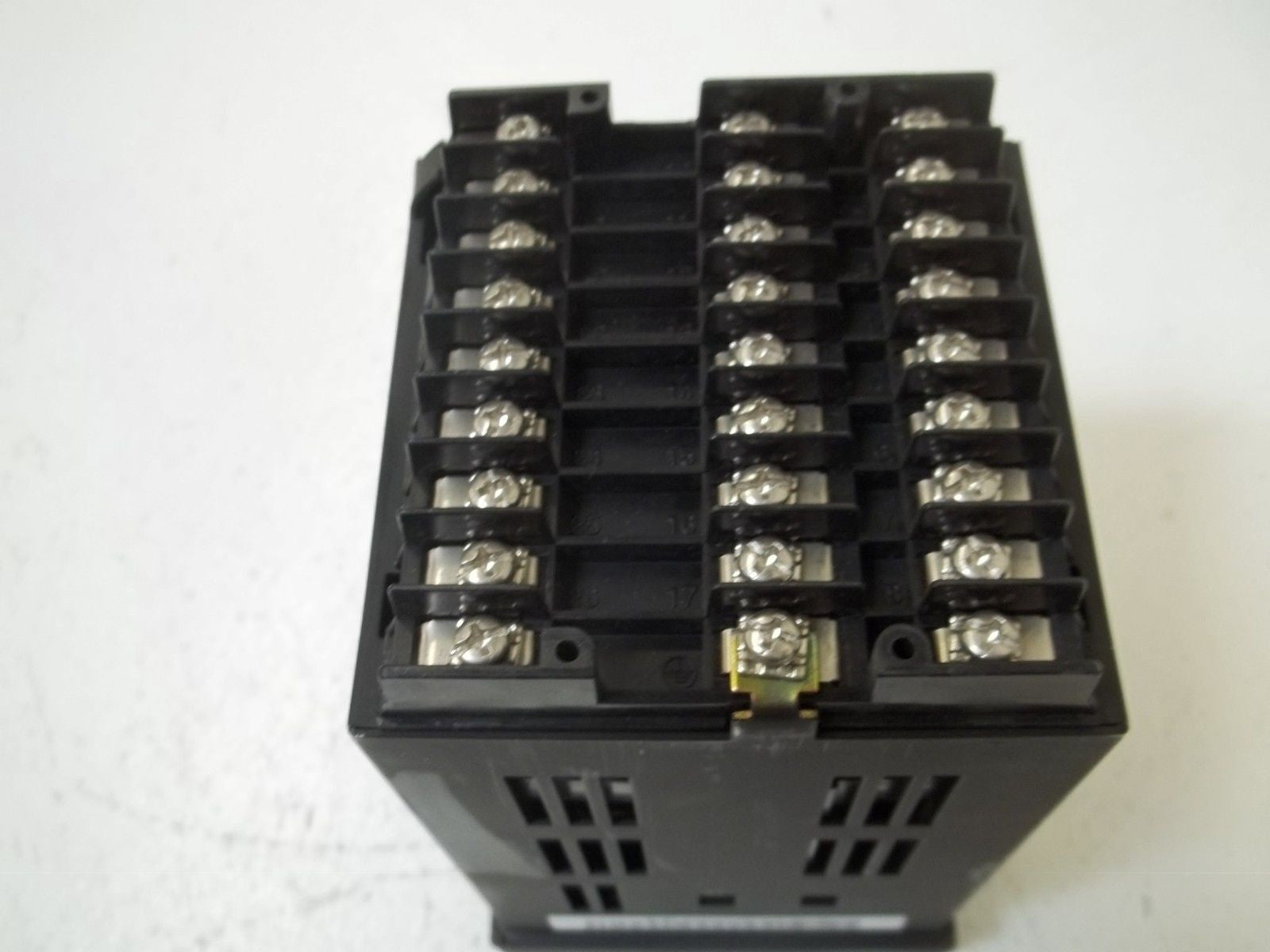 HONEYWELL DC330E-K0-000-2-0A0000-00-0 *USED*