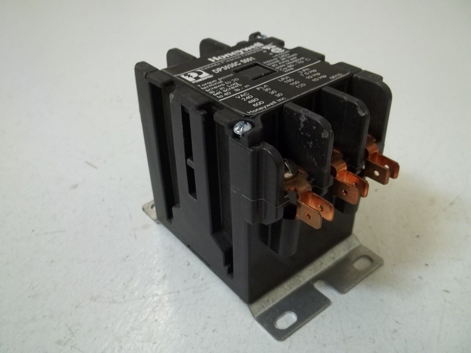 HONEYWELL DP3030C 5001 DEFINITE PURPOSE CONTACTOR 30AMP 208/240VAC*NEW IN BOX*