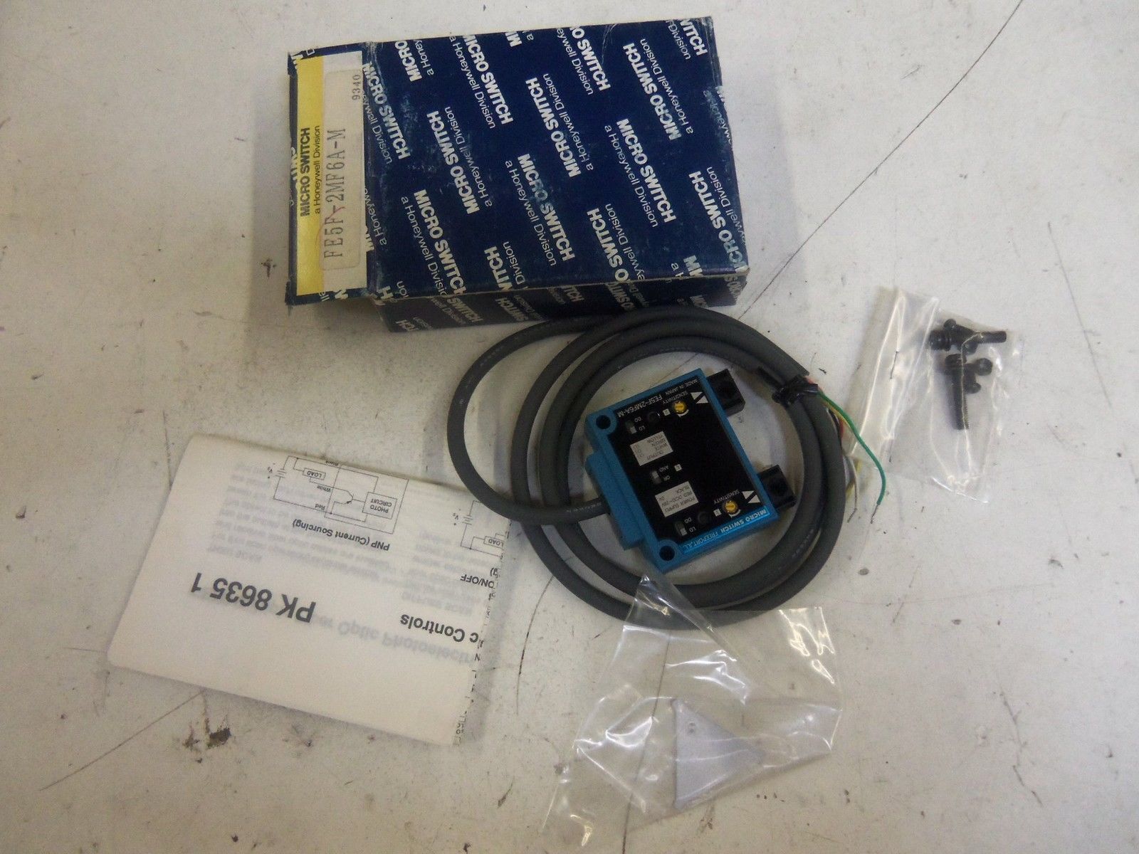 MICROSWITCH FE5F-2MF6A-M *NEW IN BOX*