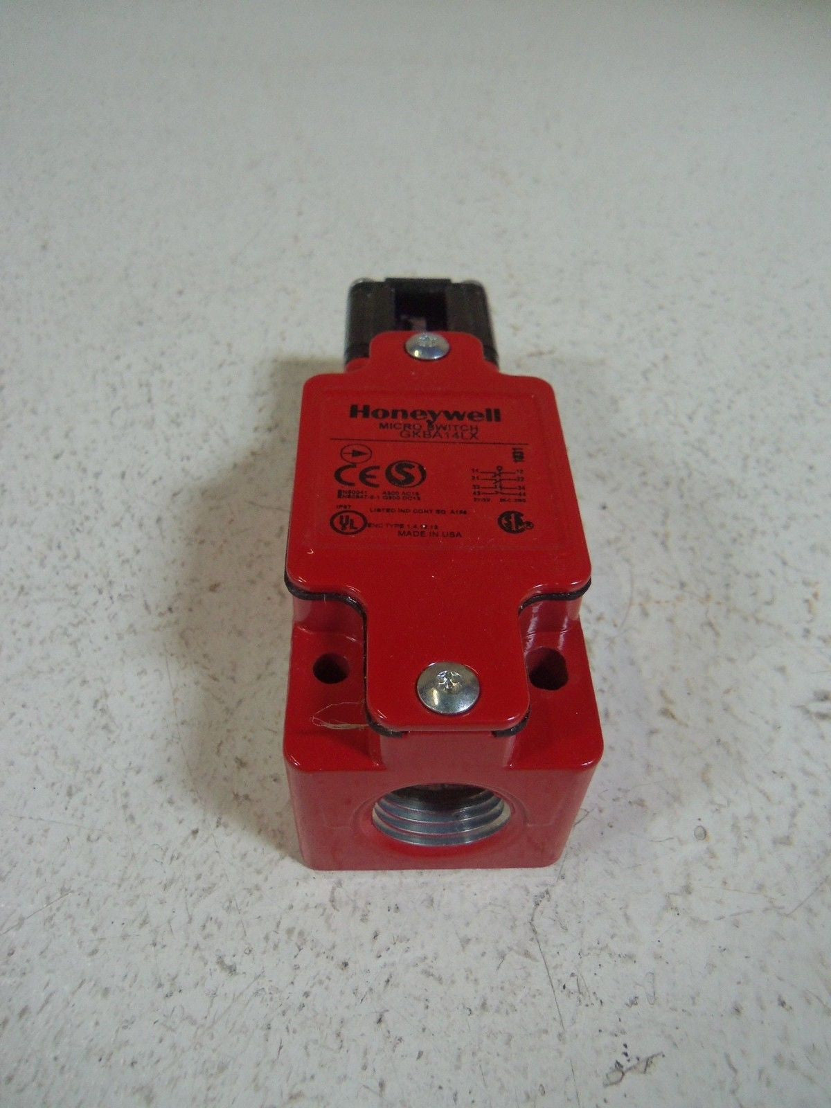 HONEYWELL GKBA14LX SAFETY INTERLOCK SWITCH  *NEW NO BOX*