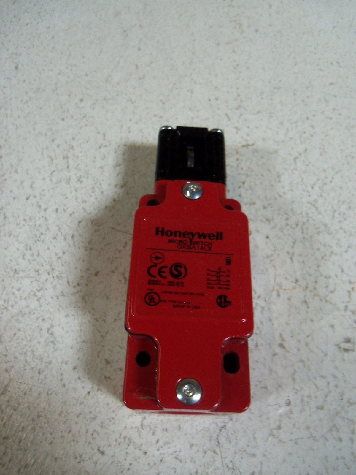 HONEYWELL GKBA14LX SAFETY INTERLOCK SWITCH  *NEW NO BOX*