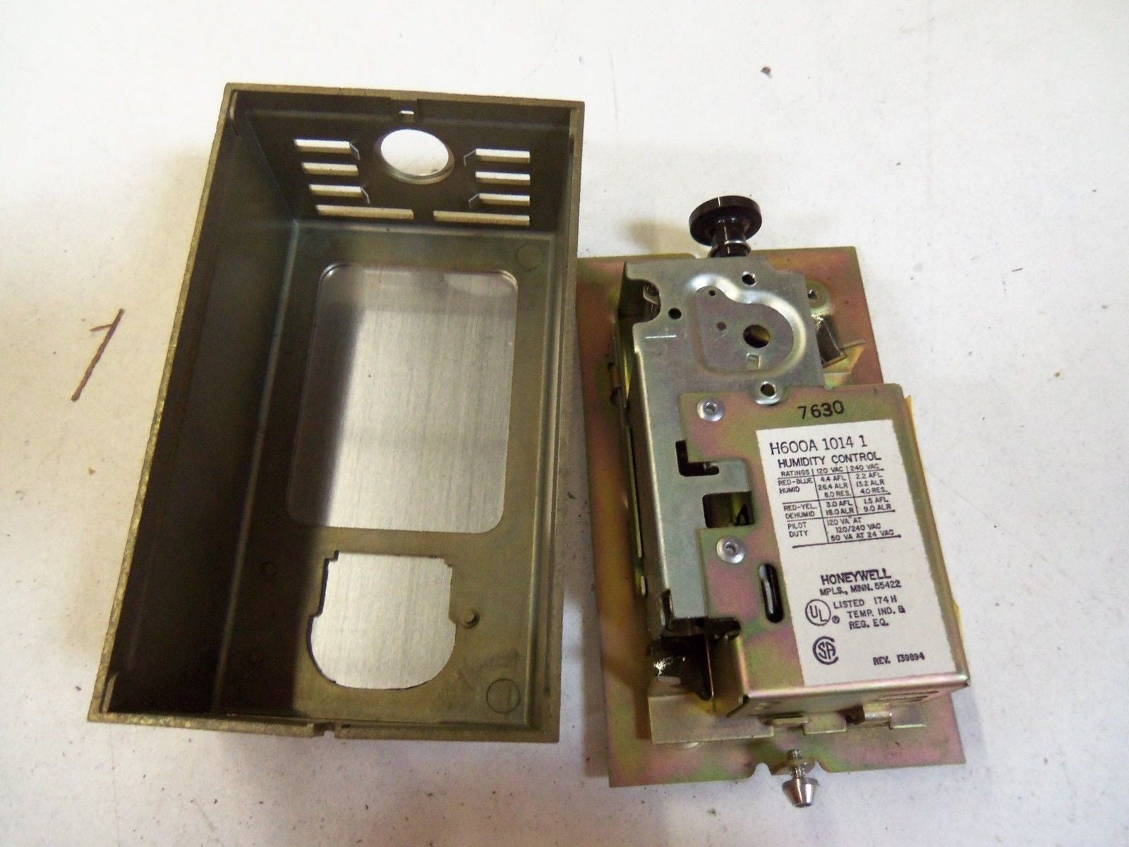 HONEYWELL H600A1014 HUMIDITY CONTROL *NEW IN BOX*