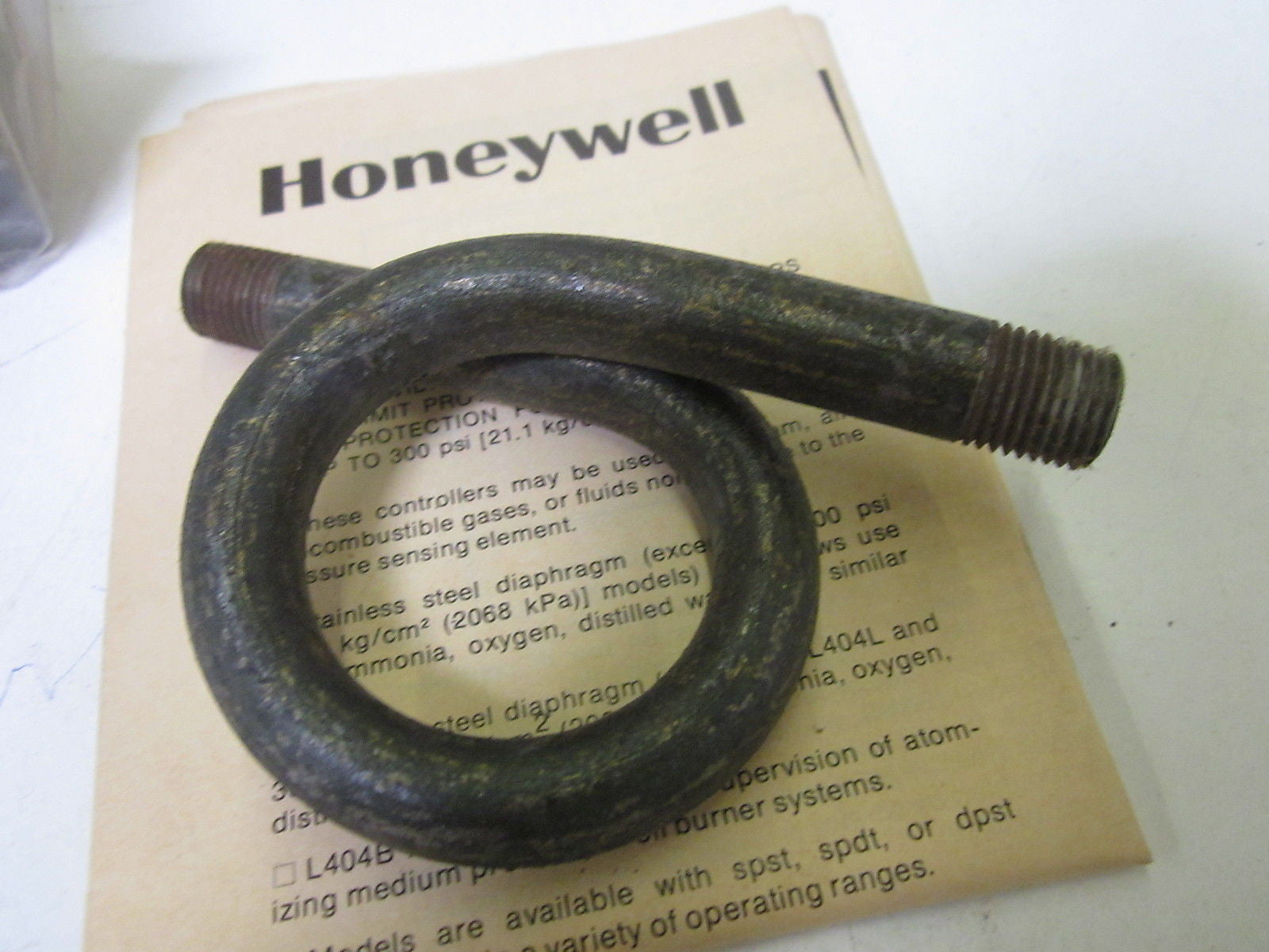 HONEYWELL L4048 1353 *NEW NO BOX*