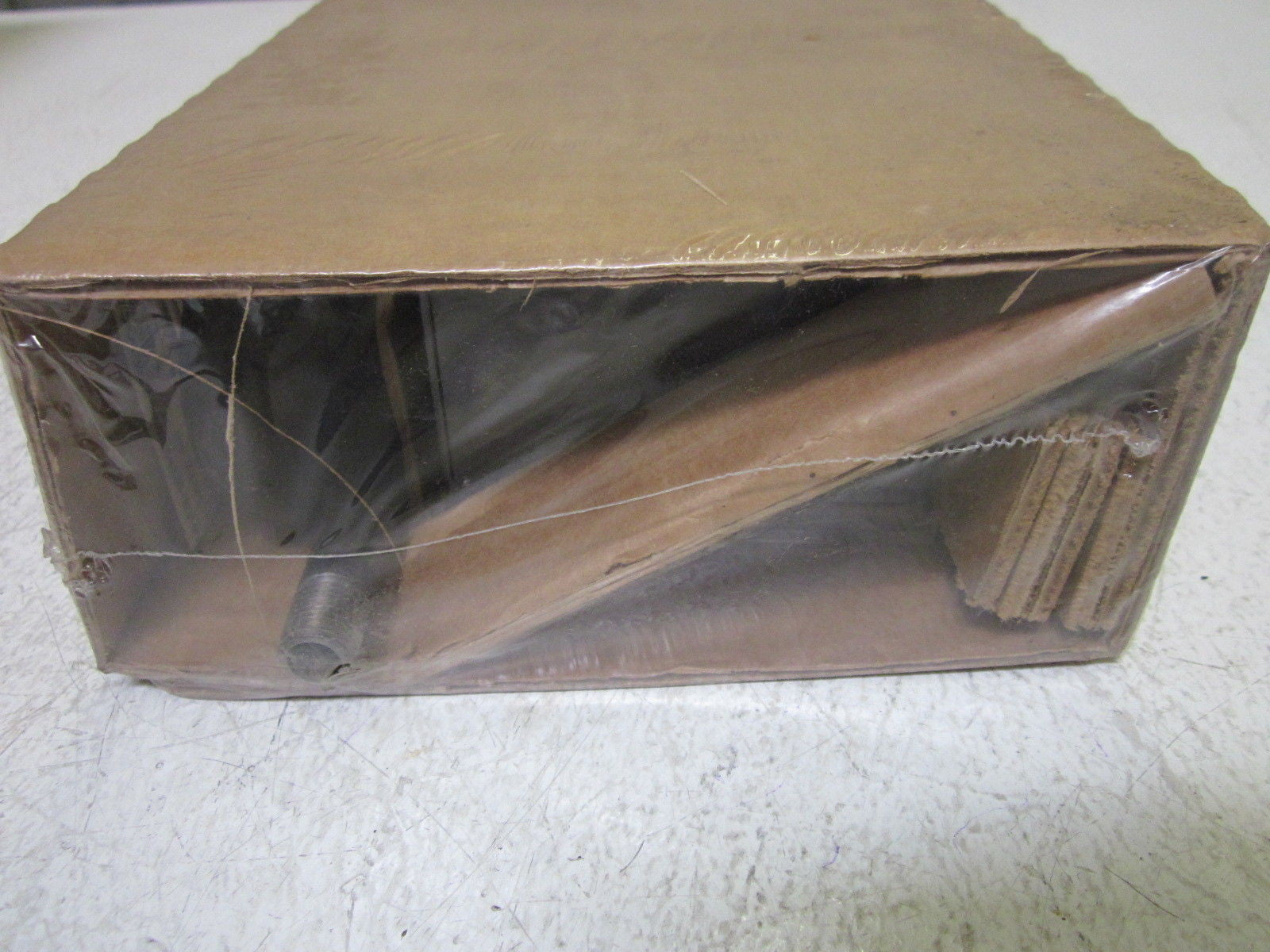HONEYWELL L404C 1121 2 PRESSURETROL *NEW IN BOX*