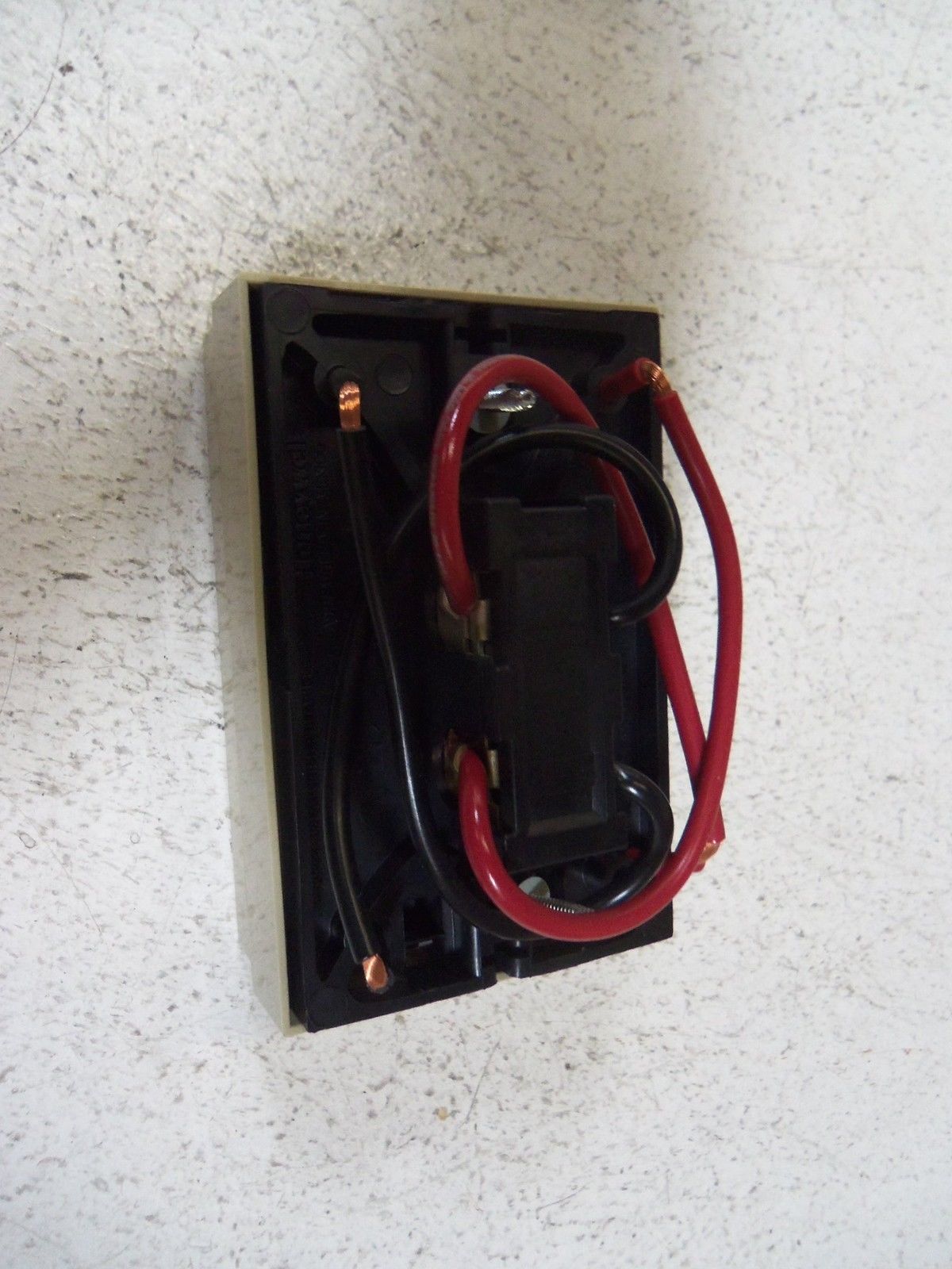 HONEYWELL LINE VOLT THERMOSTAT T451B-3004 *NEW IN BOX*