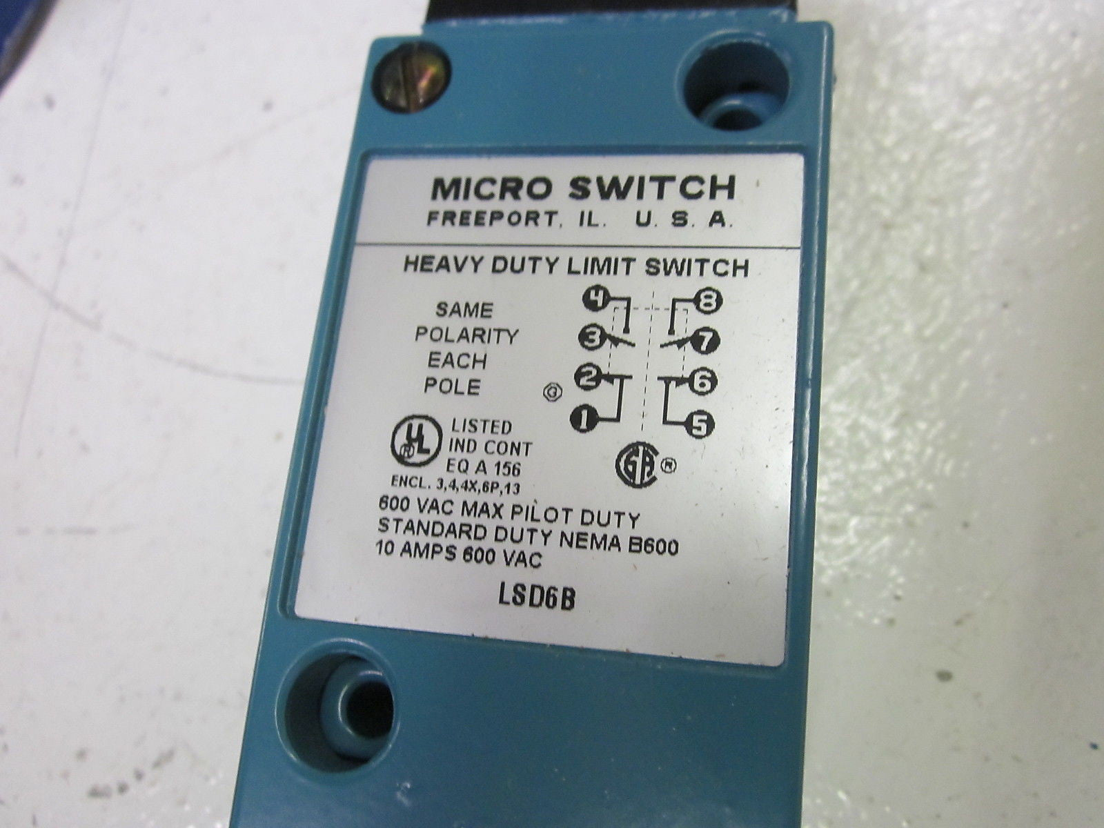 HONEYWELL LSD6B HEAVY DUTY LIMIT SWITCH 600VAC  *NEW IN BOX*