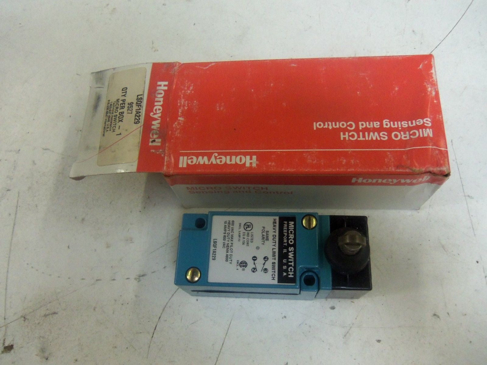 HONEYWELL LSQF1A229 HEAVY DUTY LIMIT SWITCH *NEW IN BOX*