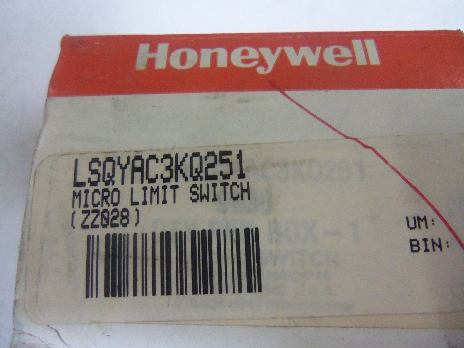 HONEYWELL LSQYAC3KQ251 LIMIT SWITCH *NEW IN BOX*