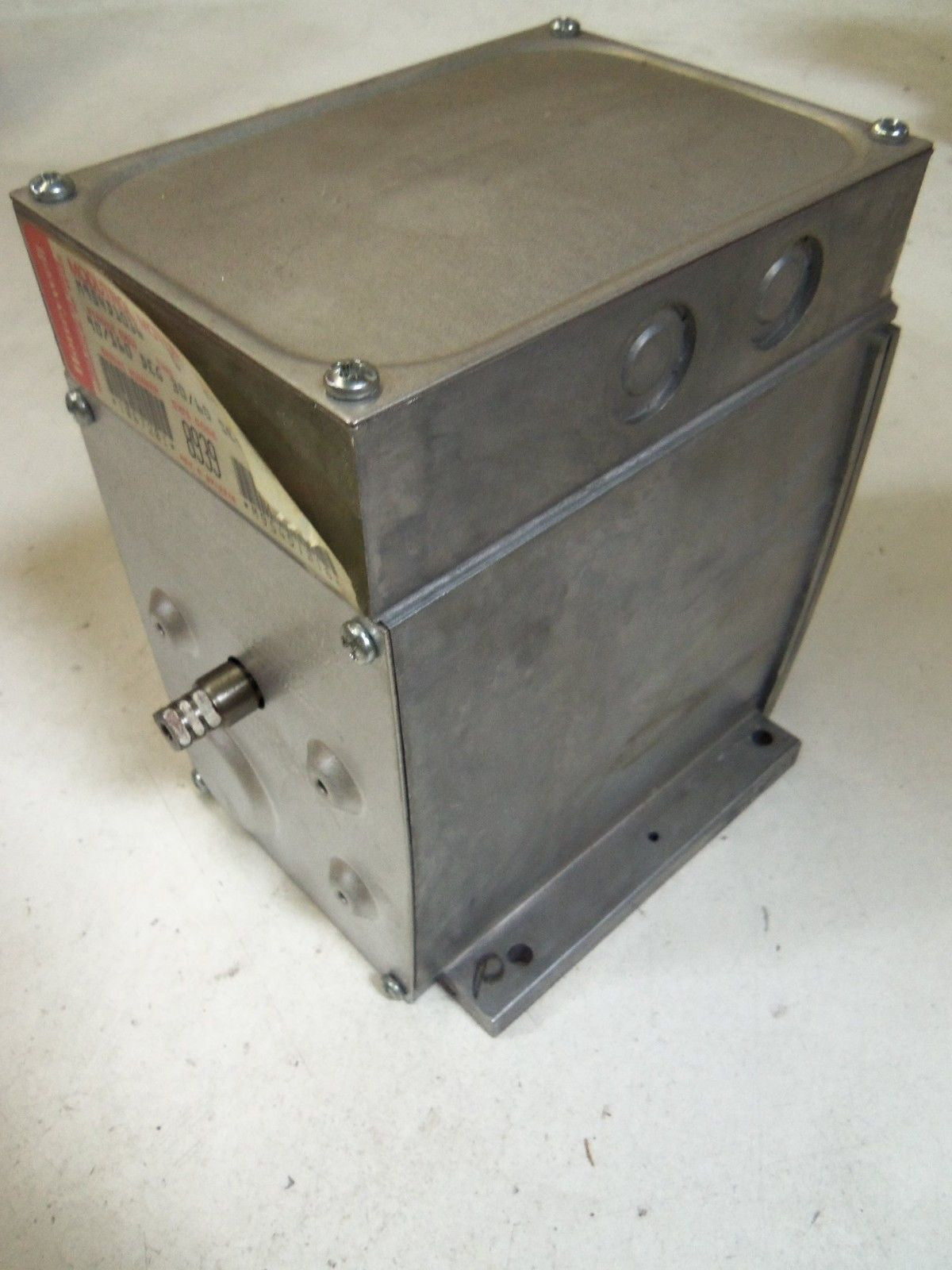HONEYWELL M954 D 1016 *NEW IN BOX*