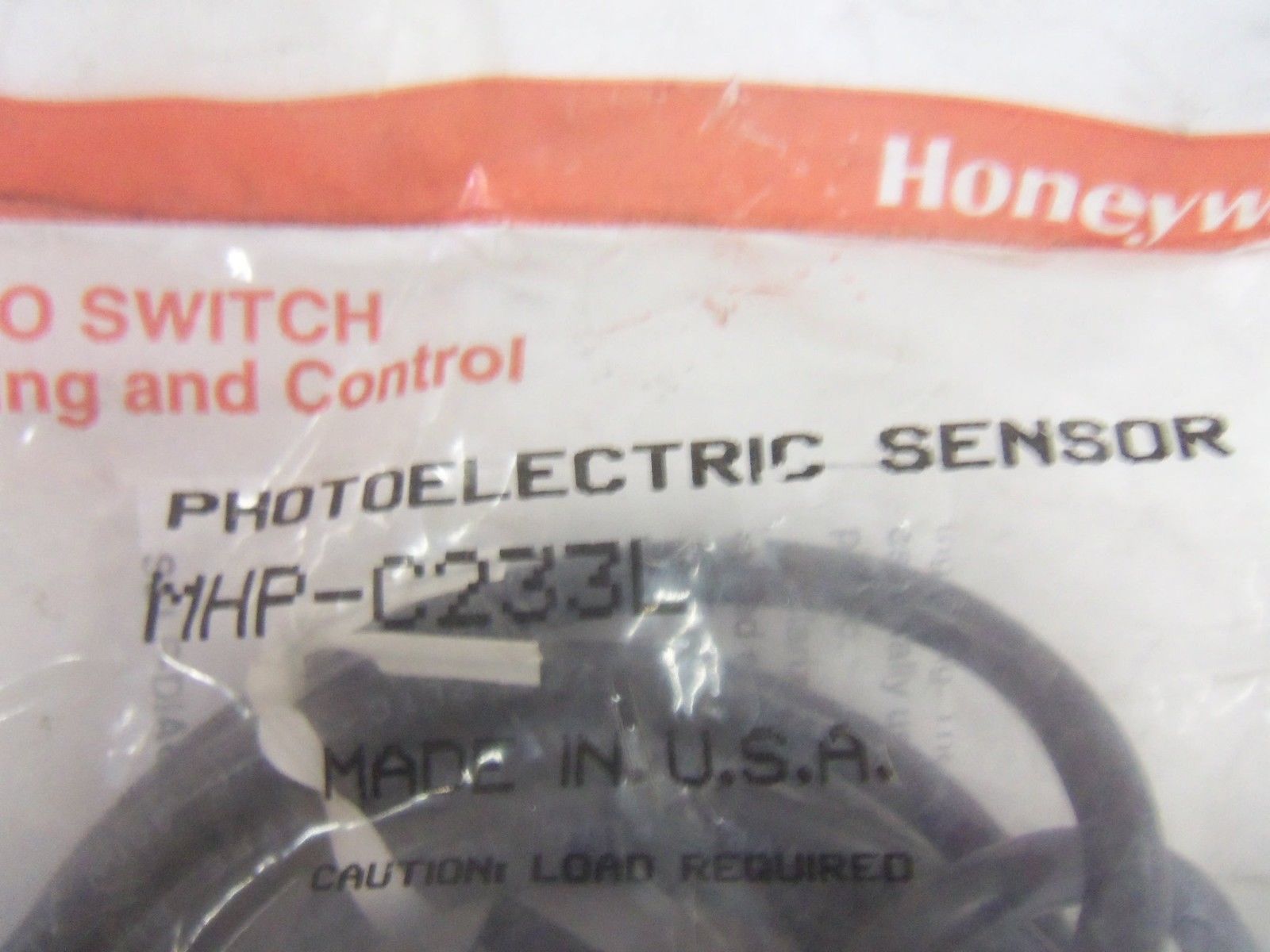 HONEYWELL MHP-C233L PHOTOELECTRIC SENSOR *NEW IN FACTORY BAG*