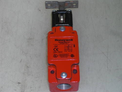 HONEYWELL MICROSWITCH GKBA14L7 *USED*