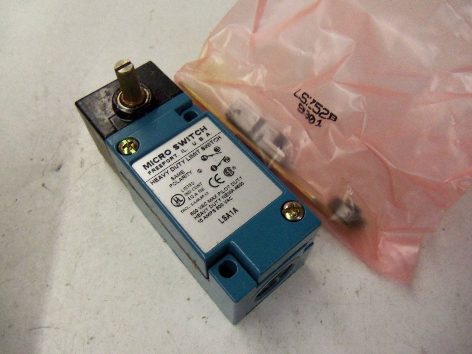 HONEYWELL LSA1A-2B LIMIT SWITCH *NEW IN BOX*