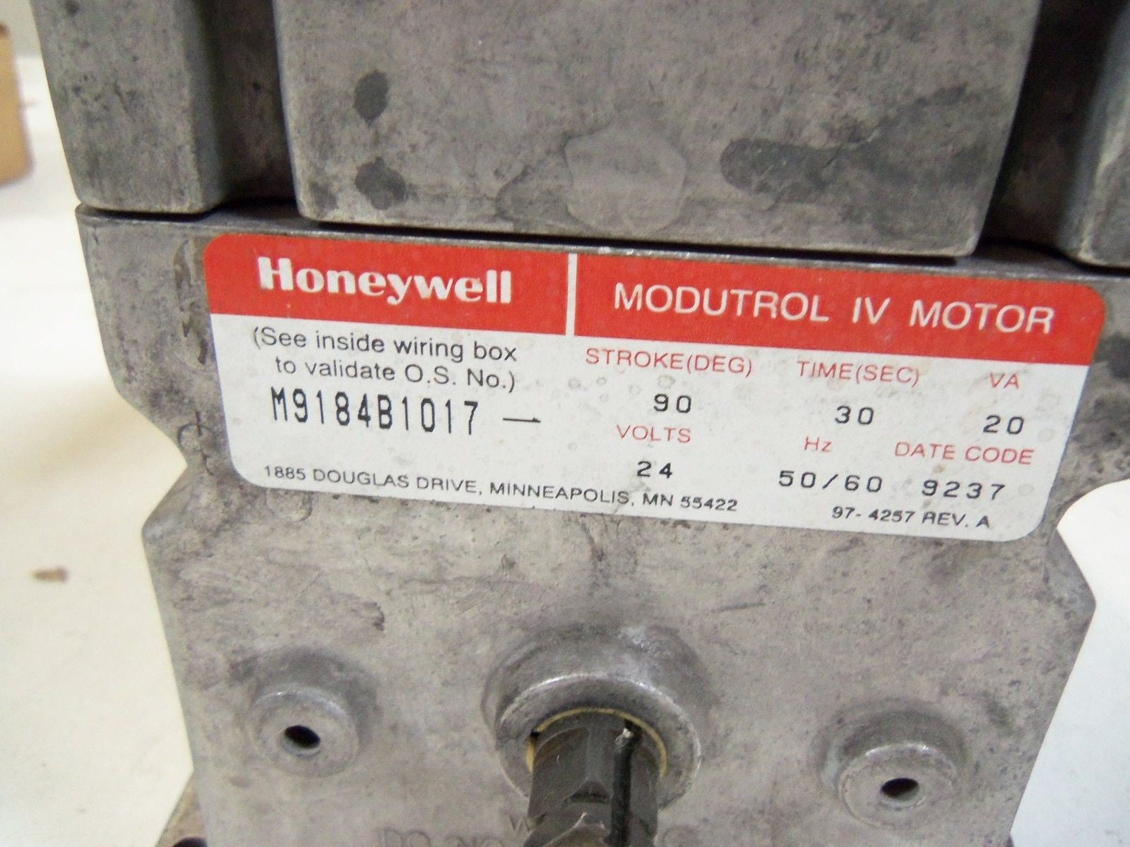 HONEYWELL MODUTROL IV MOTOR M9184B1017 *USED*