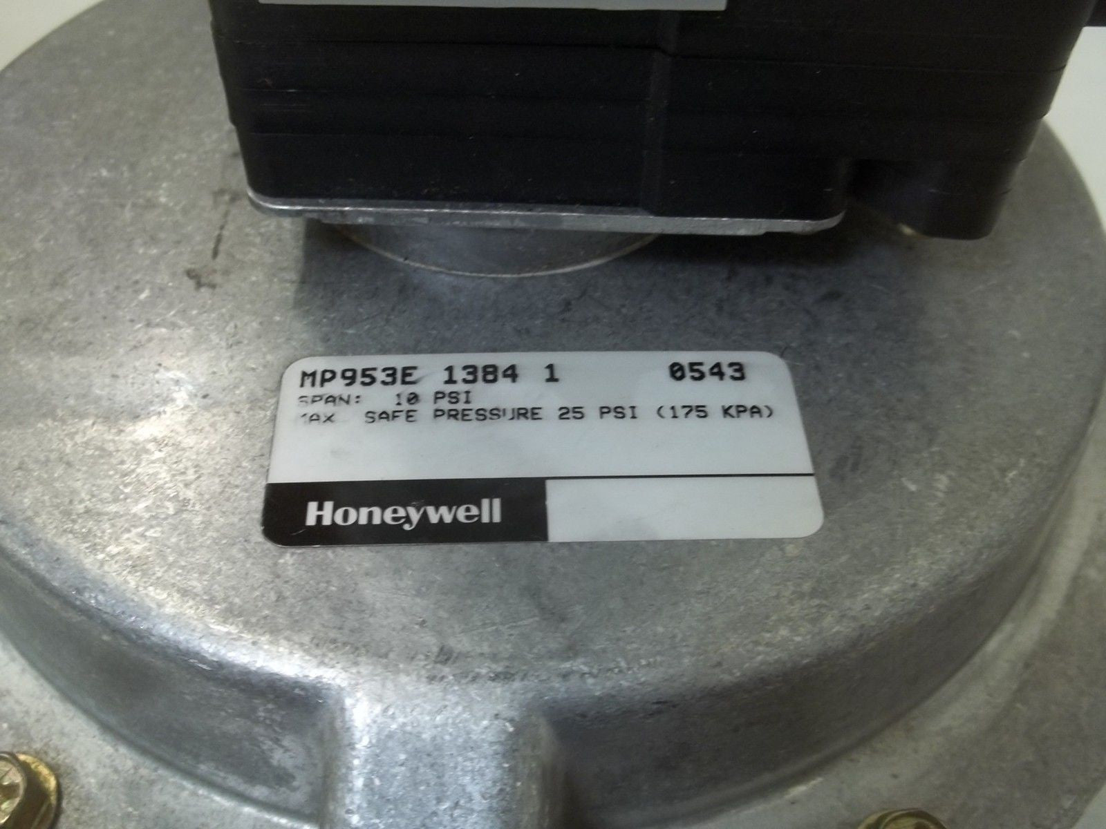 HONEYWELL MP953E13841 PNEUMATIC VALVE ACTUATOR *NEW IN BOX*