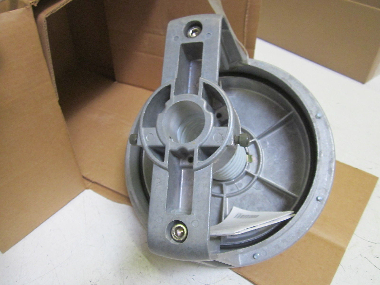 HONEYWELL MP953E 1418 VALVE ACTUATOR *NEW IN BOX*