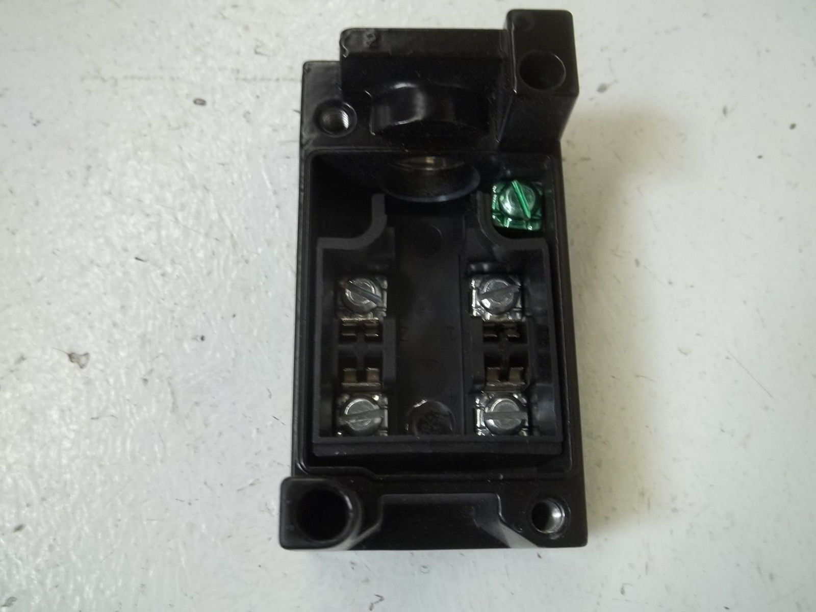 HONEYWELL MPB20 PHOTOELECTRIC RECEPTACLE *NEW IN BOX*