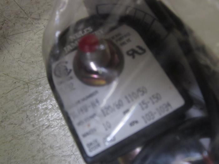 HONEYWELL NJ4W-N4 120V *NEW IN BOX*