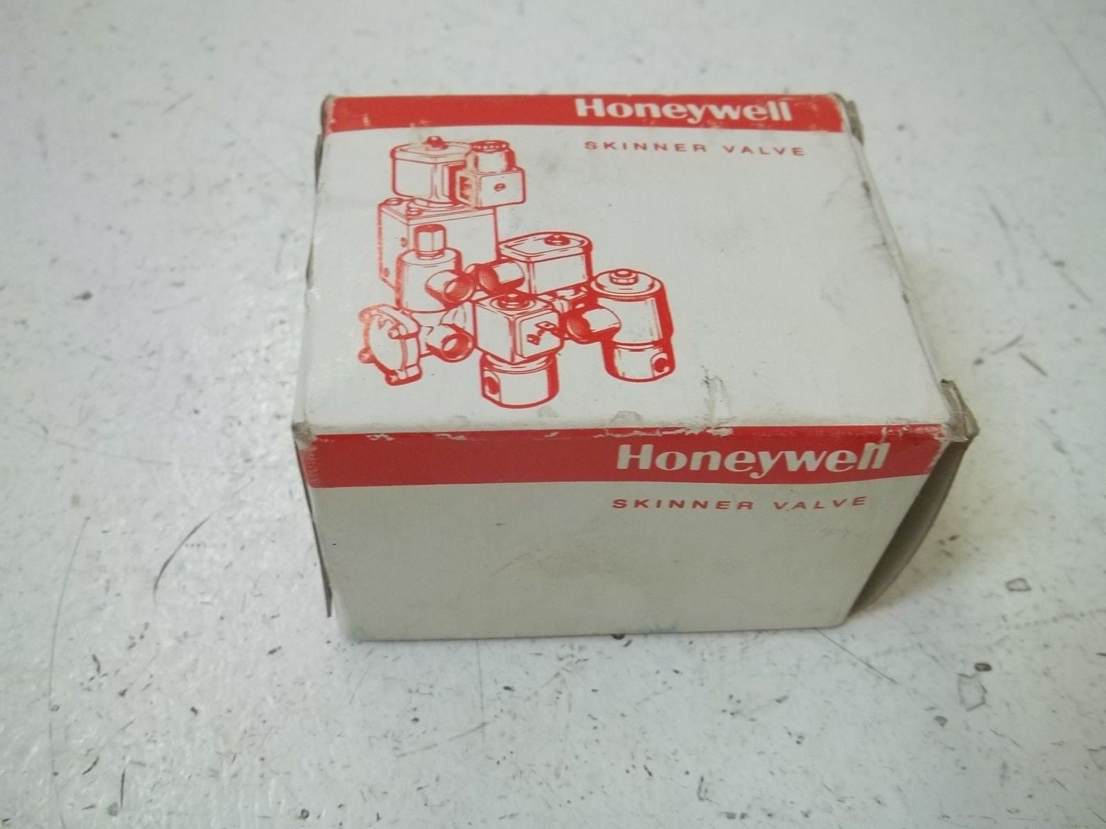 HONEYWELL PM3D4820 SOLENOID VALVE *NEW IN BOX*
