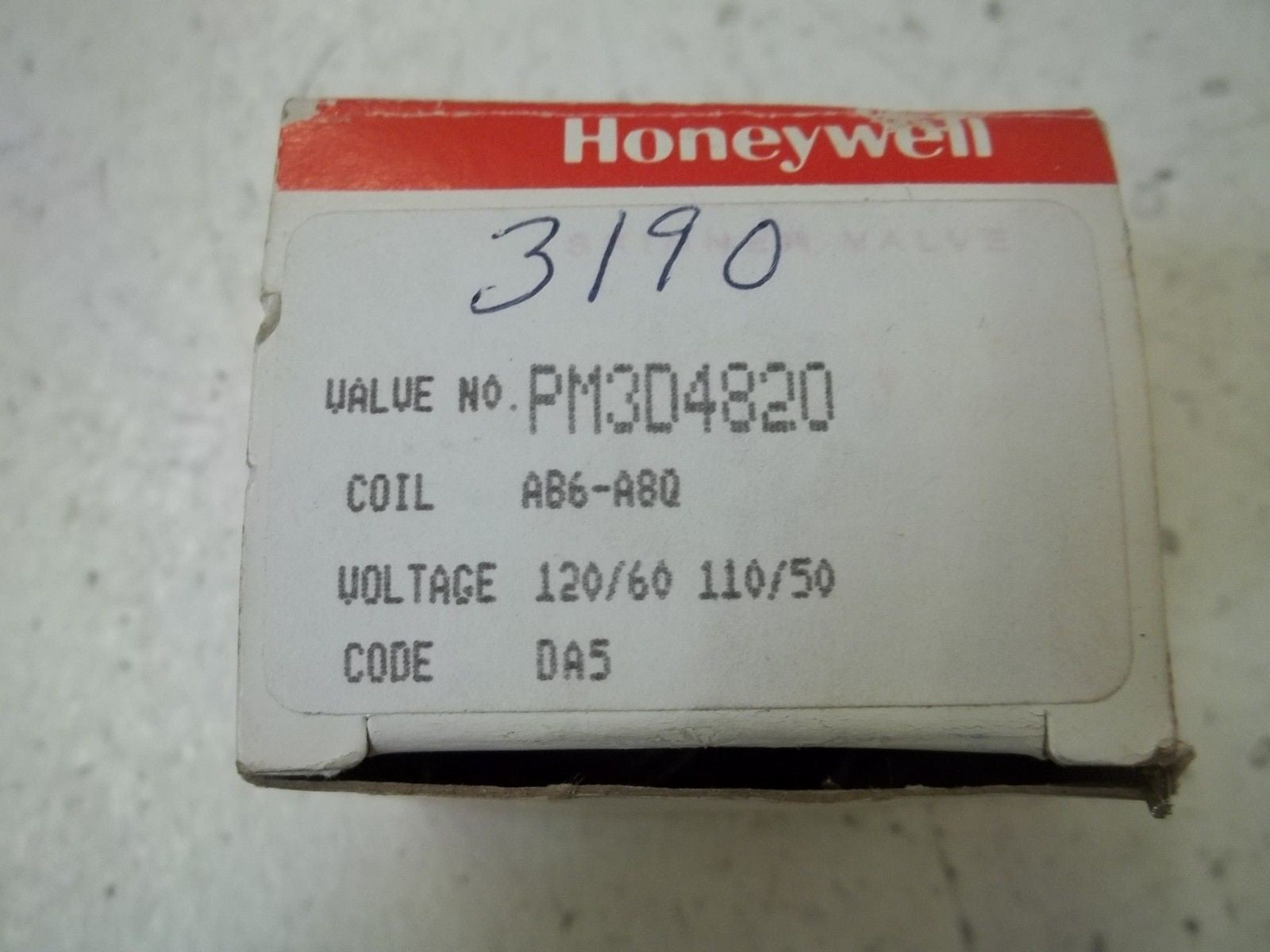 HONEYWELL PM3D4820 SOLENOID VALVE *NEW IN BOX*