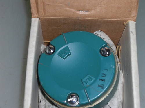 HONEYWELL PNEUMATIC PILOT 30686037501 *USED*