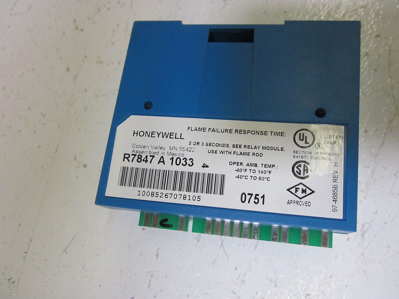 HONEYWELL R7847 A 1033 RECTIFICATION FLAME AMPLIFIER *NEW IN BOX*