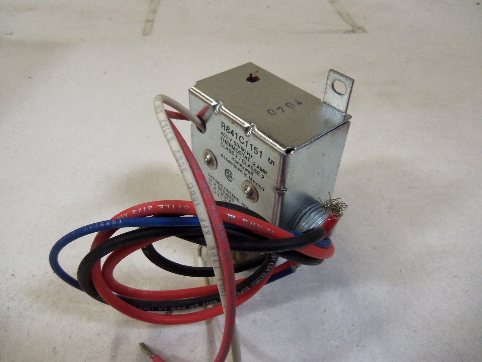 HONEYWELL R841C1151 ELECTRIC HEAT RELAY *NEW IN BOX*