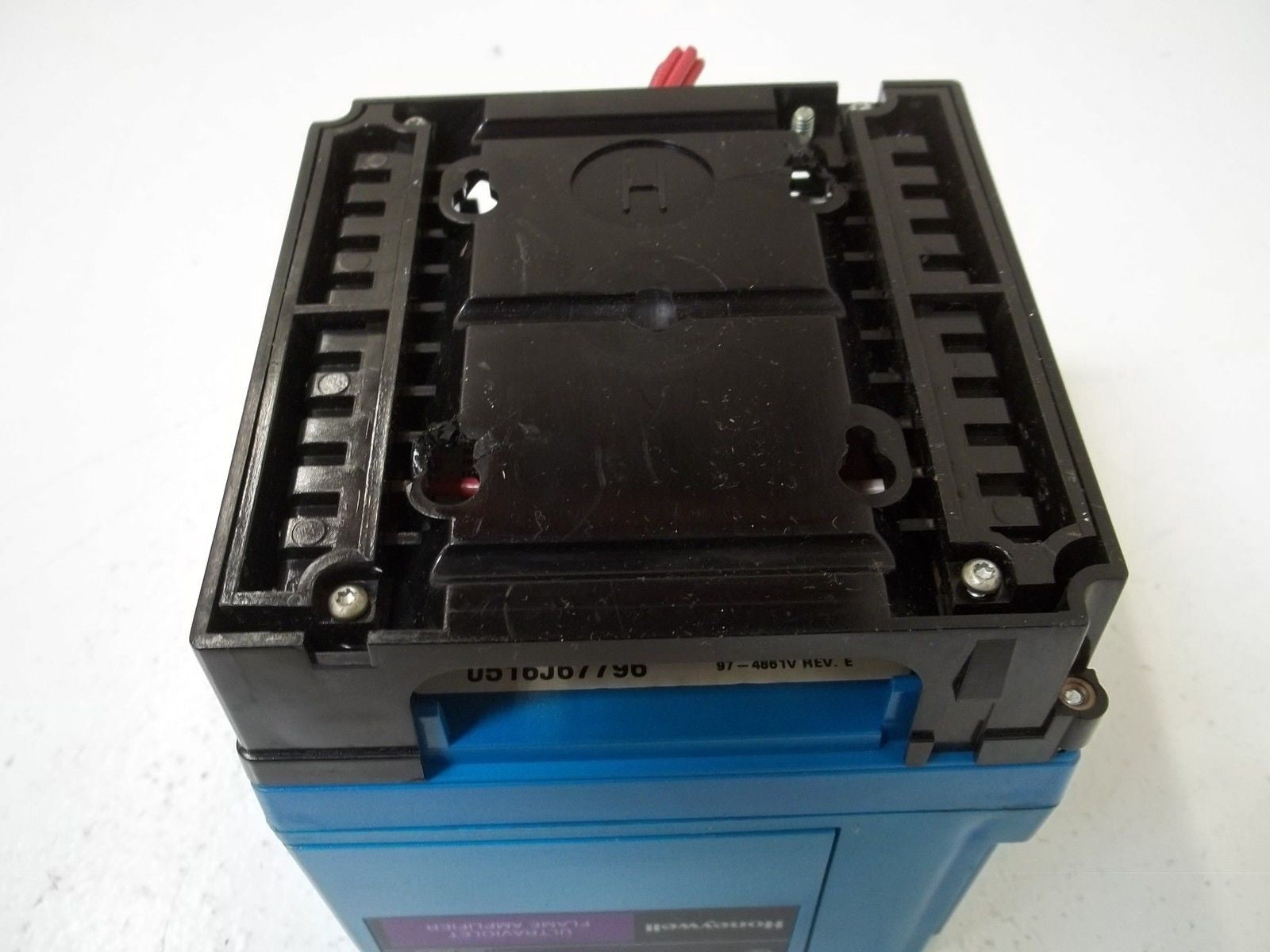 HONEYWELL RM7800G1018 (AS PICTURED) *USED*