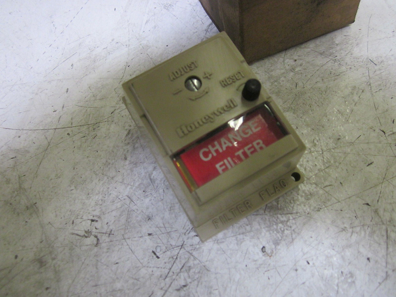 HONEYWELL S830A 1005 CLOGGED FILTER FLAG INDICATOR *NEW IN BOX*
