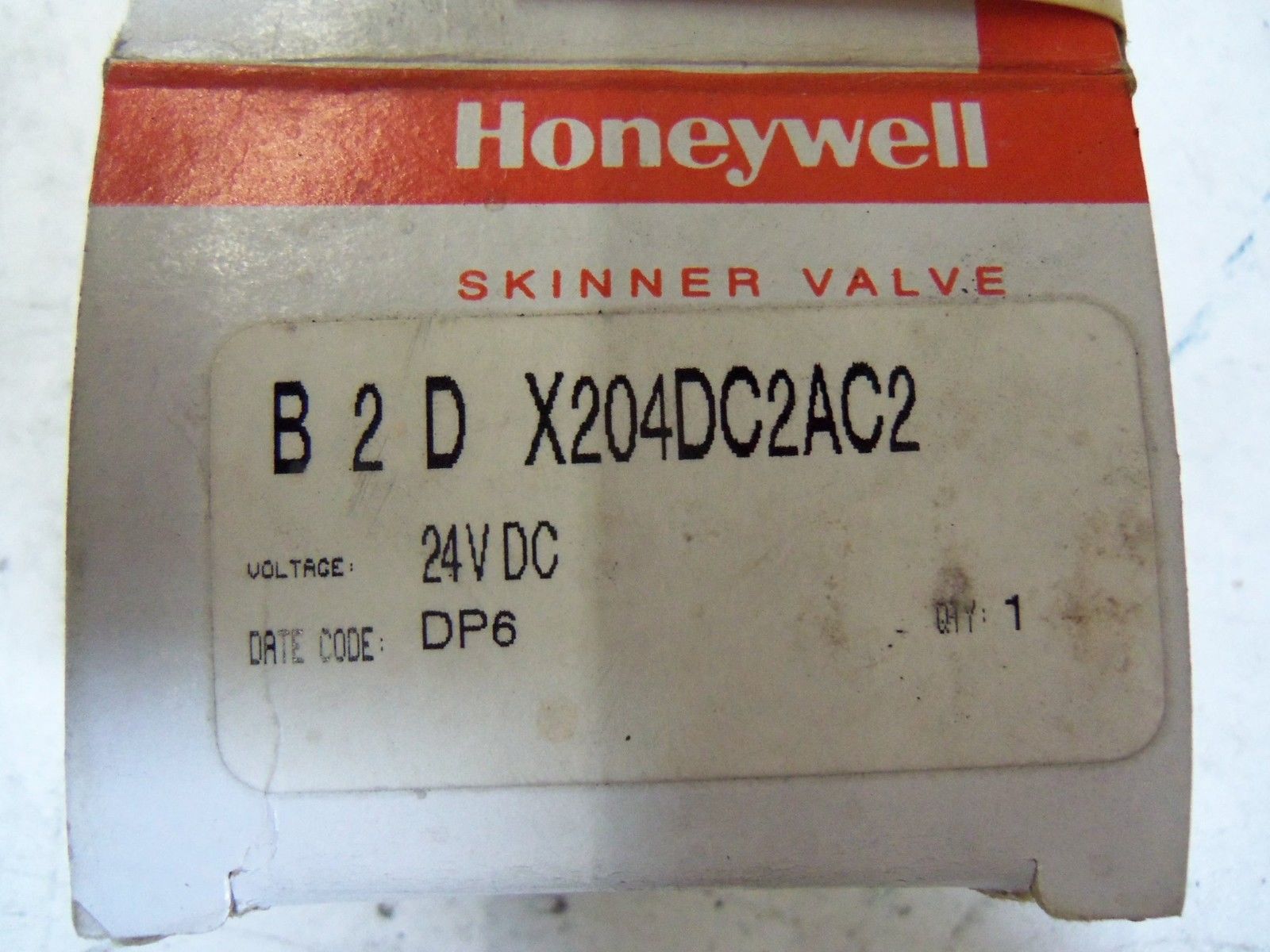 HONEYWELL SKINNER VALVE B2DX204DC2AC2 SOLENOID VALVE *NEW IN BOX*