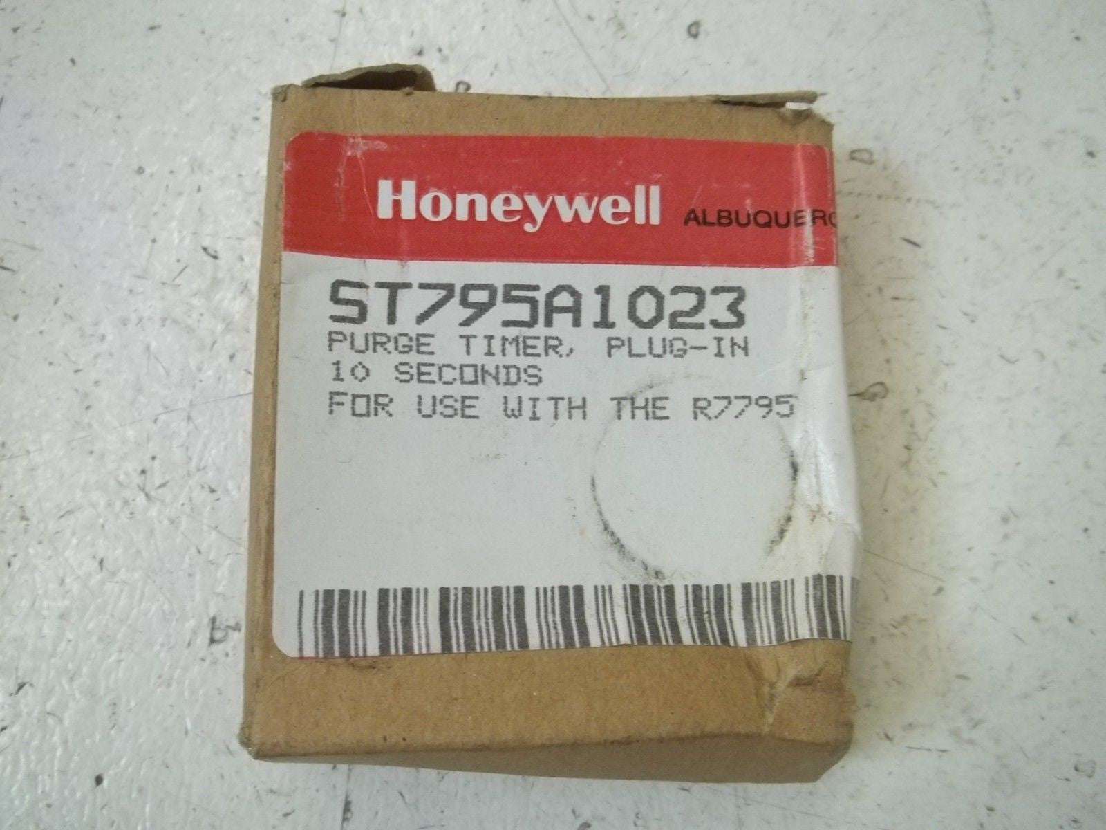 HONEYWELL ST795A1023 PURGE TIMER, PLUG-IN 10 SEC. *NEW IN BOX*