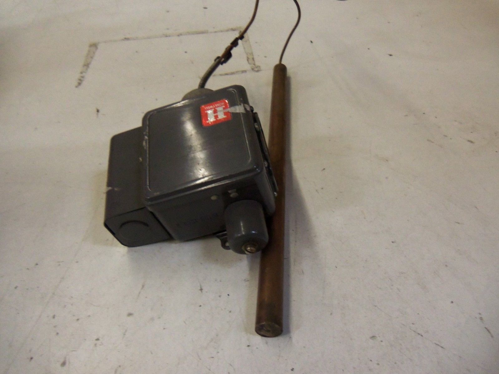 HONEYWELL T915B 1069 2 *USED*