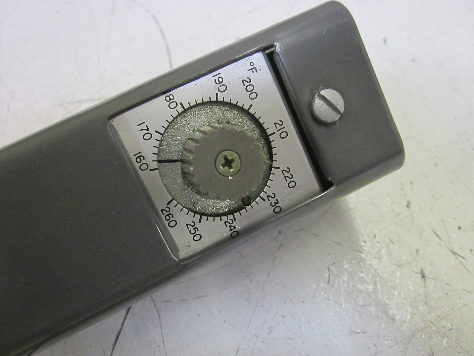 HONEYWELL T991A 1061 TEMPERATURE CONTROL *USED*