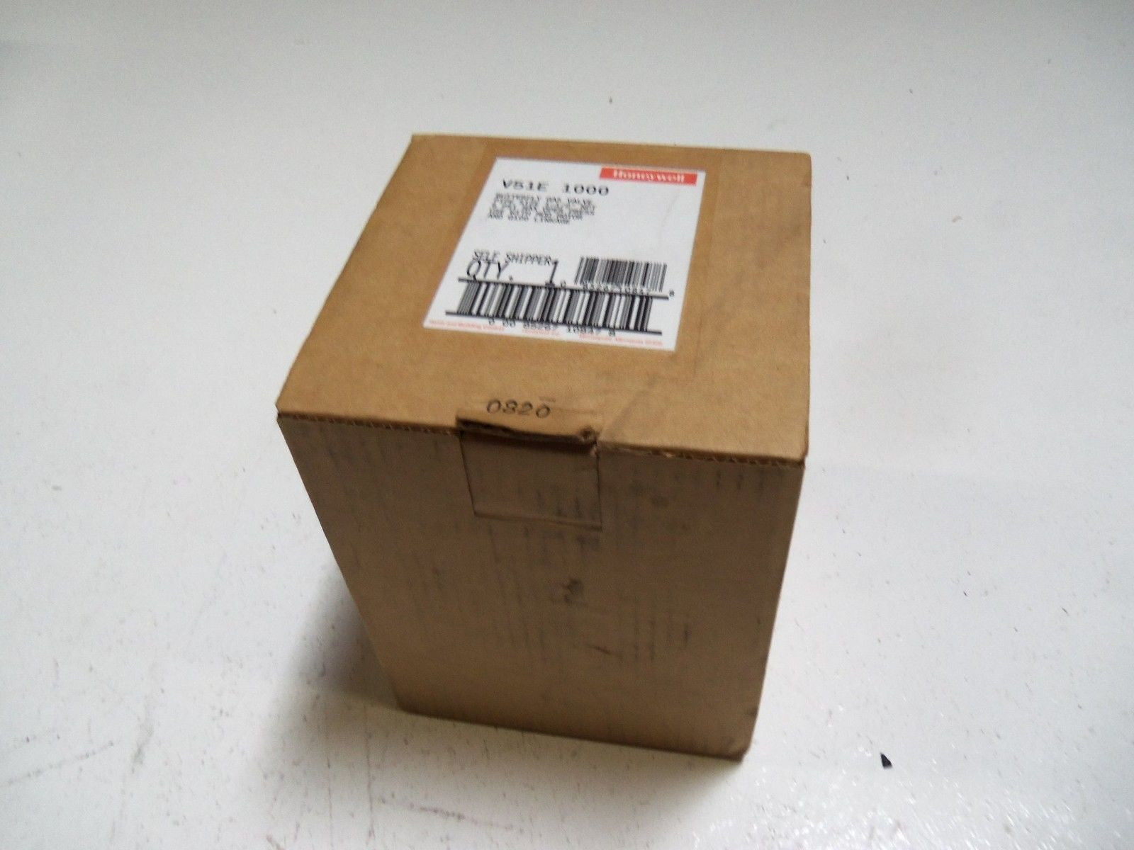 HONEYWELL V51E 1000 BUTTERFLY GAS VALVE *NEW IN BOX*