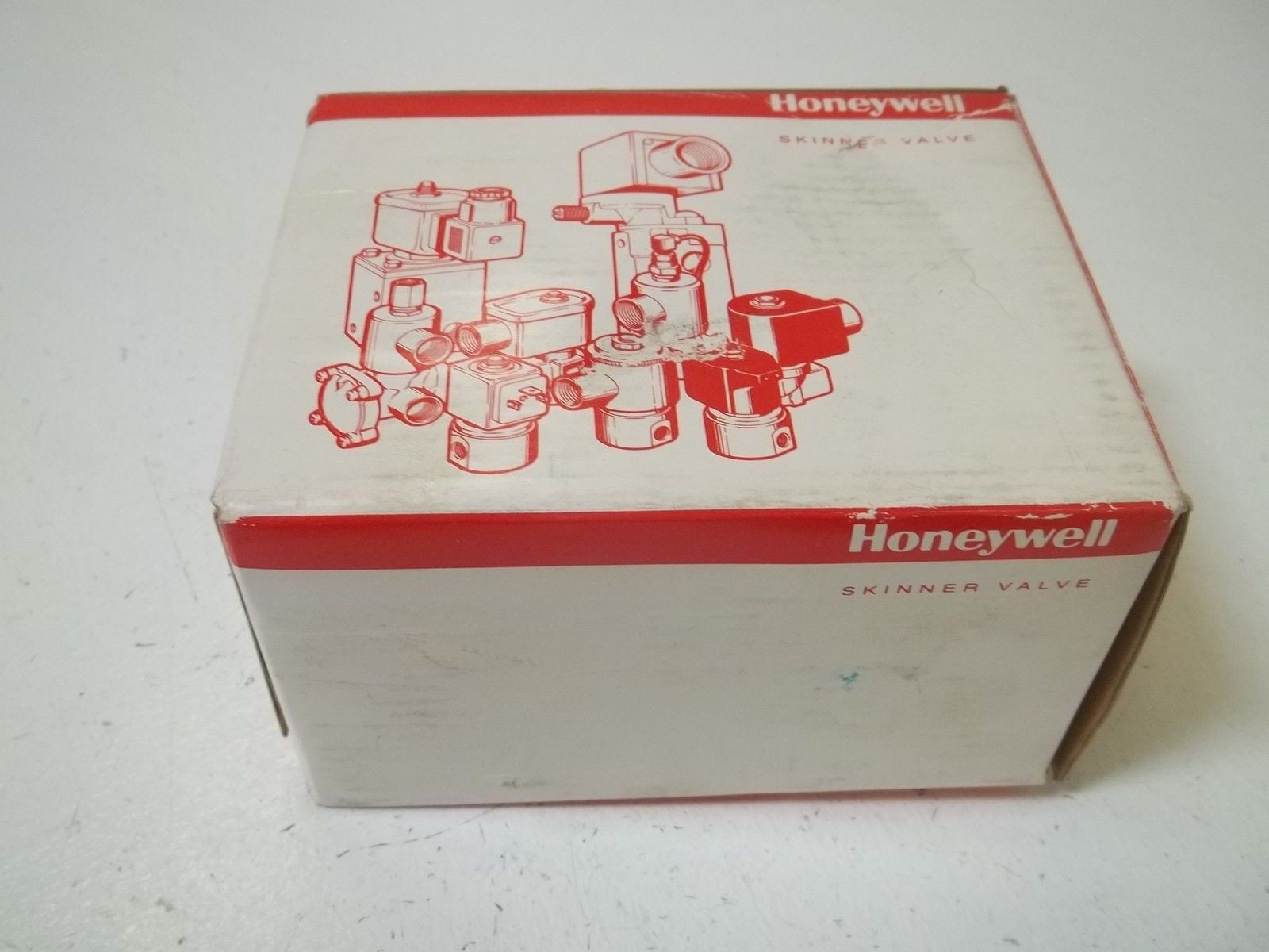 HONEYWELL V9LHSA13AB6A0Z SOLENOID VALVE *NEW IN BOX*