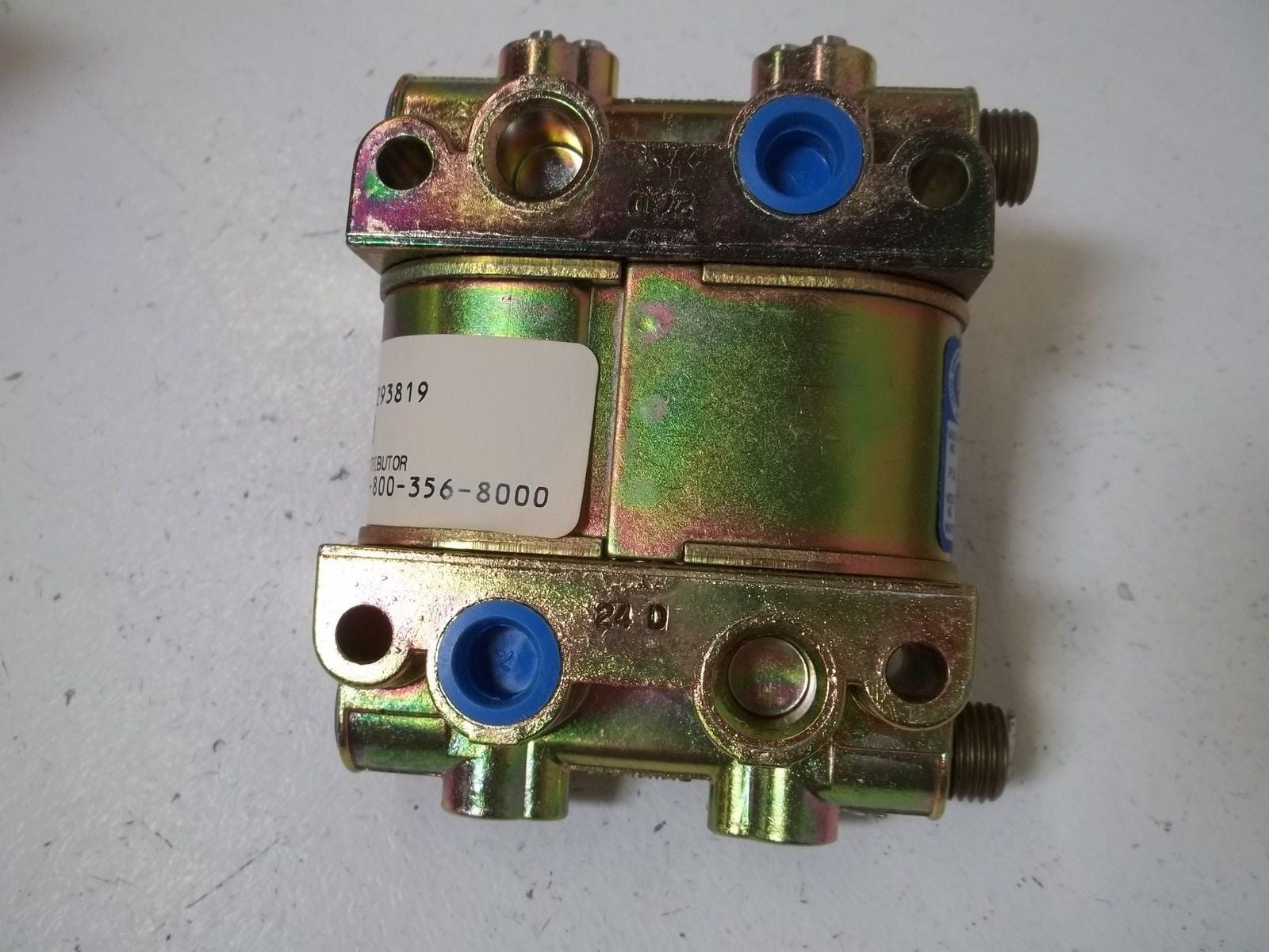 HONEYWELL V9LHSA13AB6A0Z SOLENOID VALVE *NEW IN BOX*