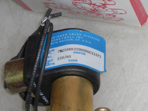 HONEYWELL SKINNER VALVE 72218BN3TN00N0C-111P3 SOLENOID VALVE *NEW IN BOX*