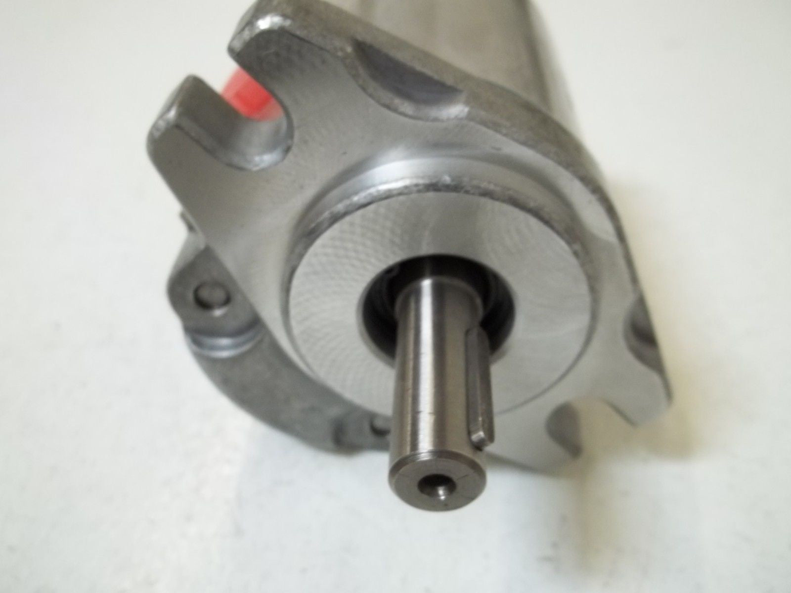 HONOR PUMPS HYDRAULIC  1AG2U07R *USED*
