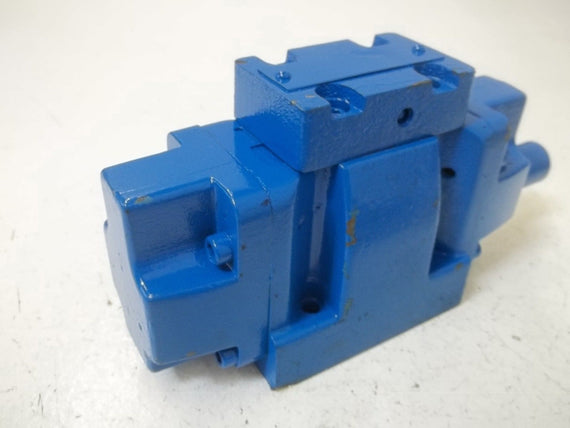 HSD CORPORATION DG3S52A10SW2 DIRECTIONAL CONTROL VALVE *USED*