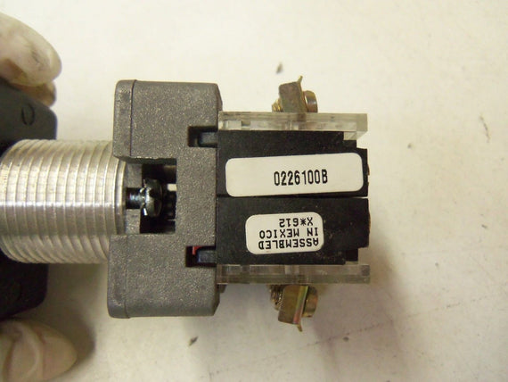 HUBBELL 0226200B *NEW IN BOX*