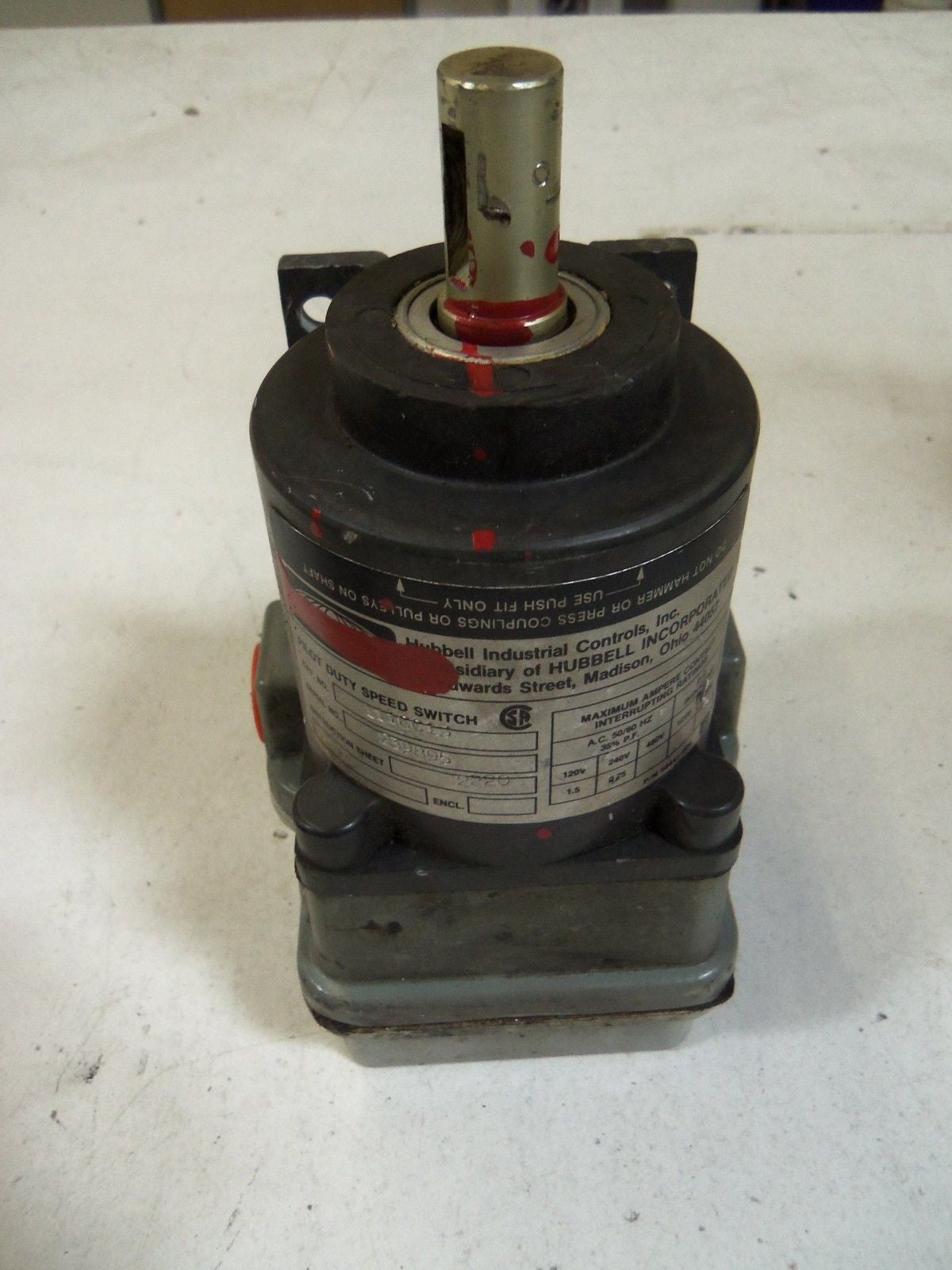 HUBBELL 111CC13 PILOT DUTY SPEED SWITCH *USED*