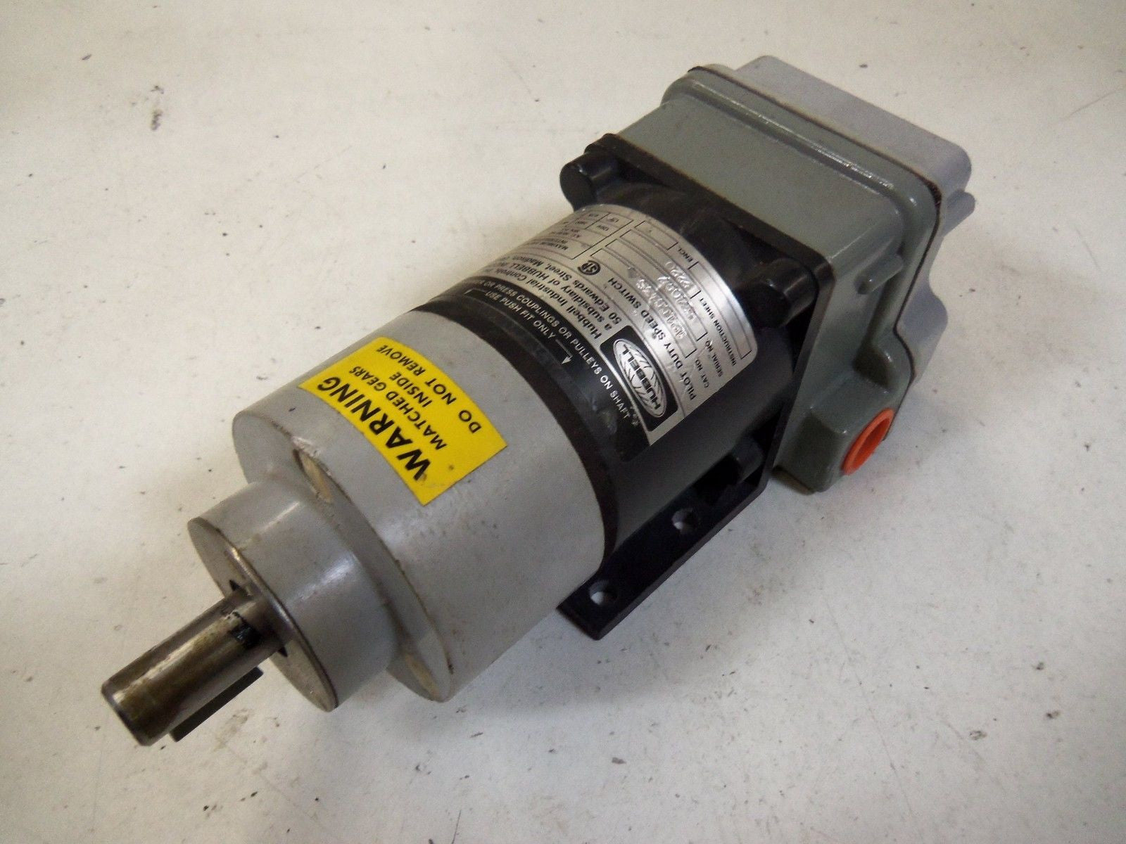 HUBBELL 121CC113S *USED*