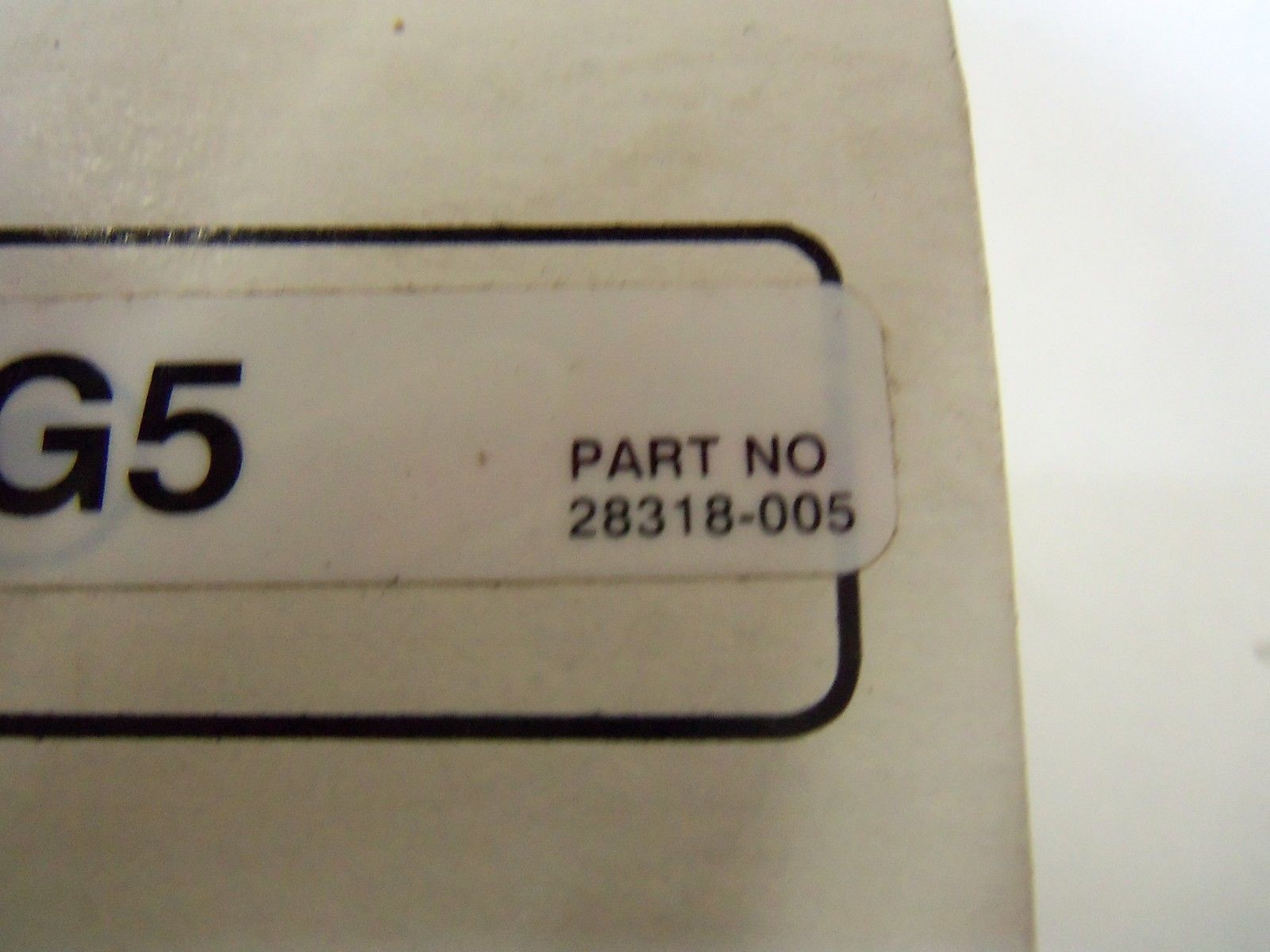 HUBBELL 28318-005 PUSH BUTTON INSERT *NEW IN BOX*