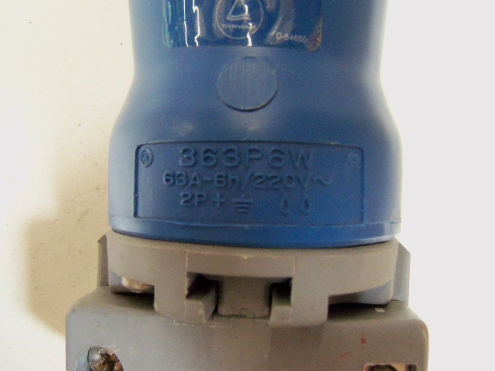 HUBBELL 363P6W PIN & SLEEVE  *USED*