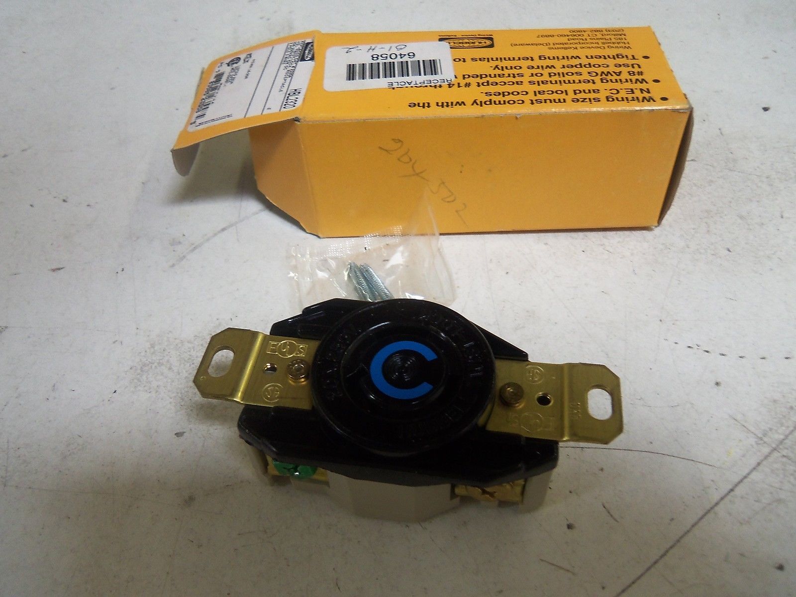 HUBBELL HBL2320 *NEW IN BOX*