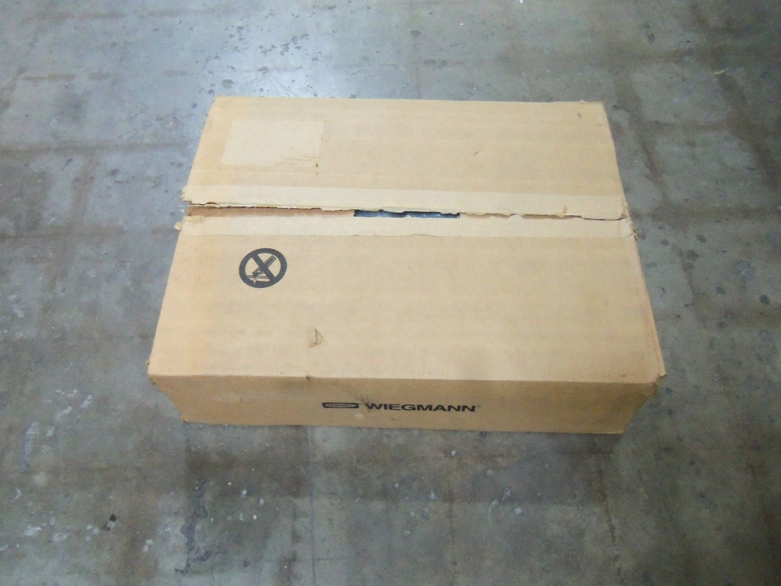 HUBBELL N12242006 ENCLOSURE *NEW IN BOX*