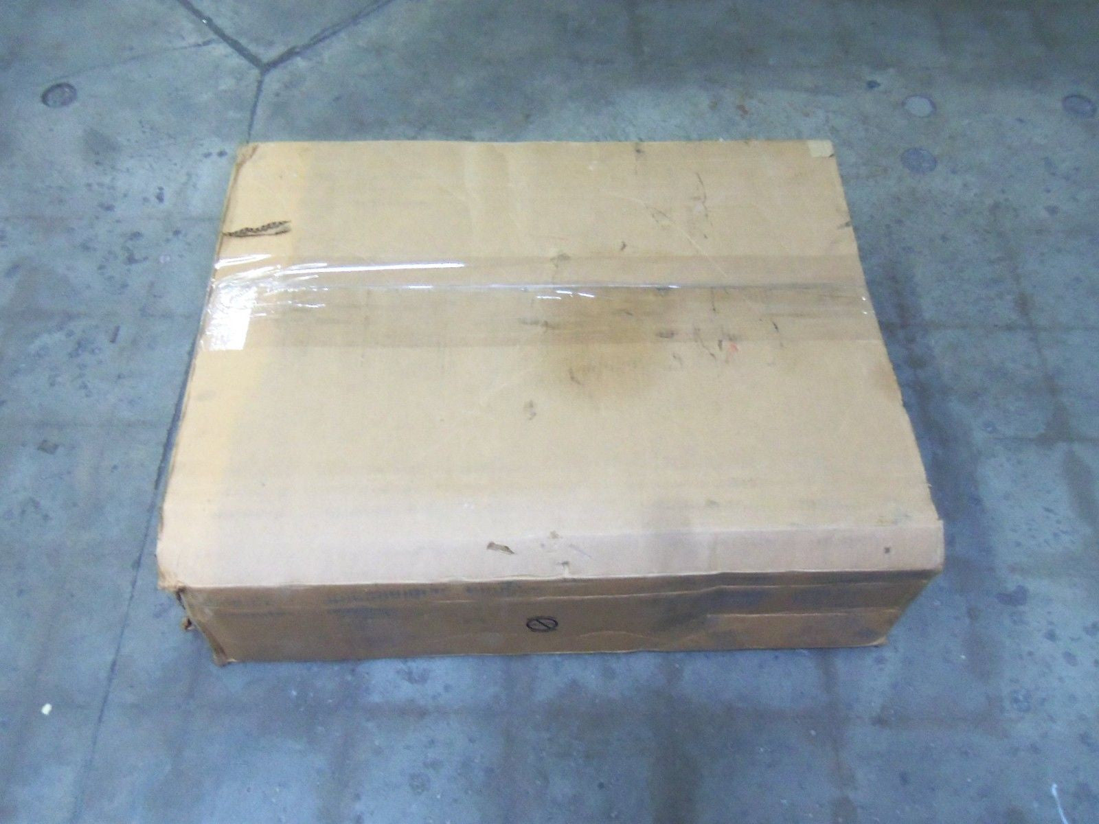 HUBBELL N12302408WW ENCLOSURE *NEW IN BOX*