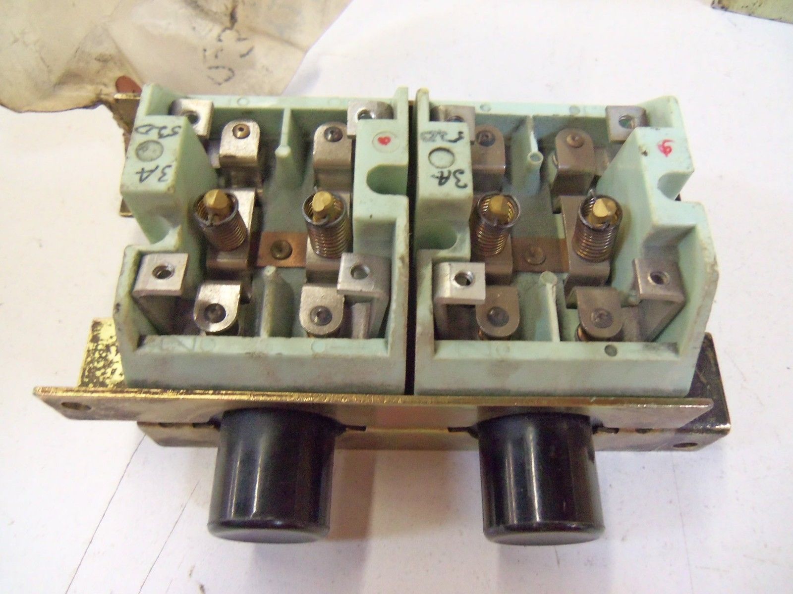 HUBBELL PUSH BUTTON 54602003 *USED*